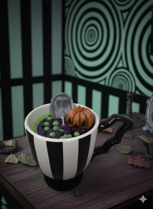 💚 🖤 💚 Bougie “Beetlejuice” – L’appel du déjanté macabre