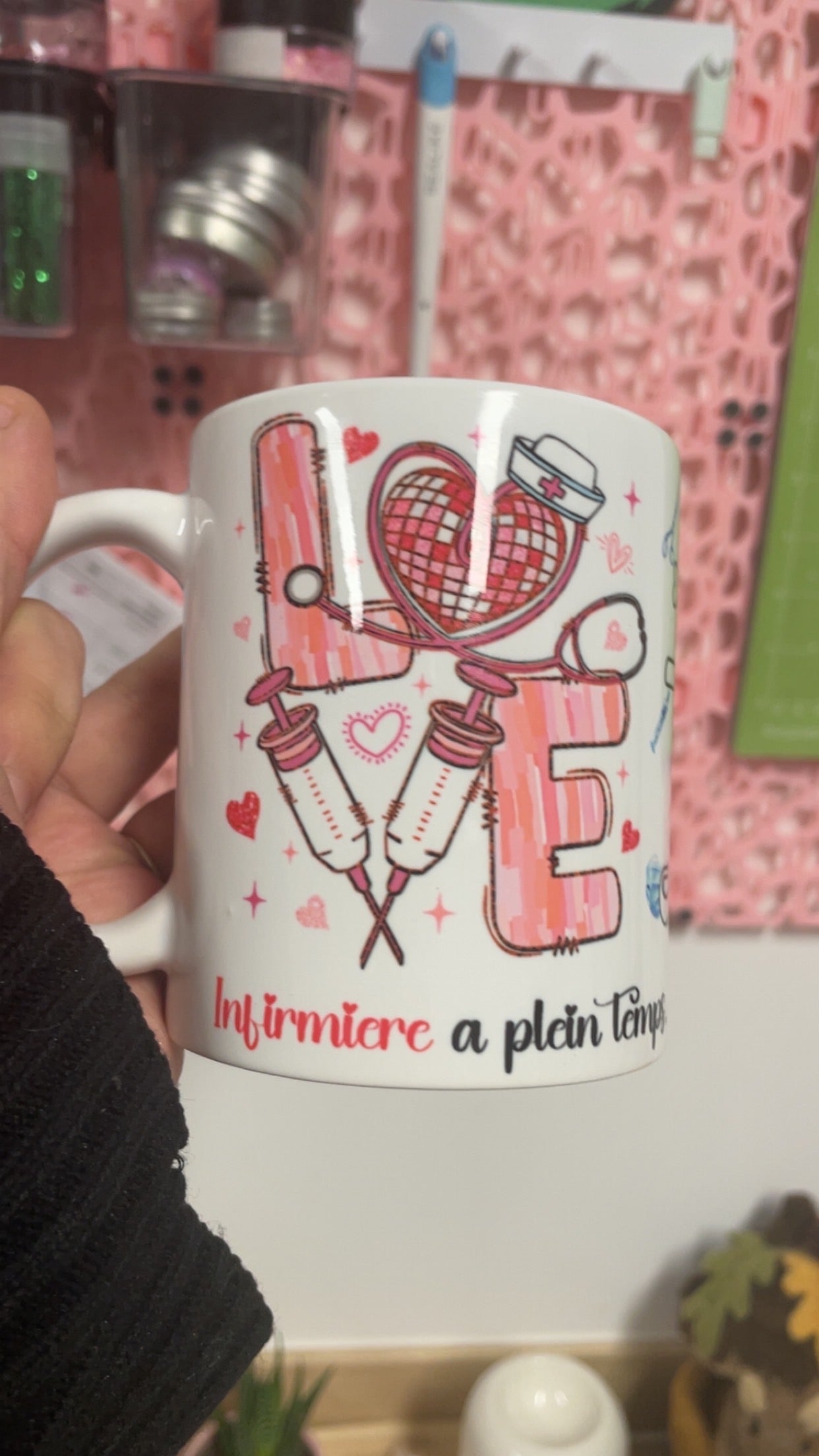 Template Mug PSD à personnaliser (Sianah Art) - Infirmiére Peintre.